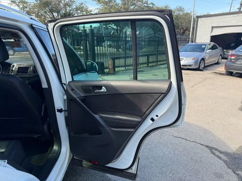 Used 2017 Volkswagen Tiguan Wolfsburg Edition FWD image 26