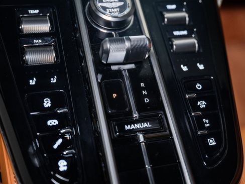 New 2026 Aston Martin V8 Vantage S image 28