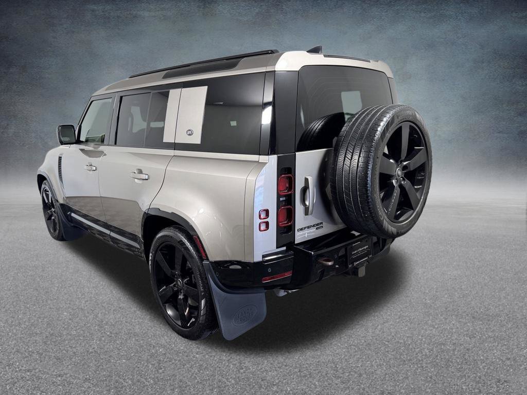 Used 2023 Land Rover Defender 110 X-Dynamic SE AWD/4WD image 3