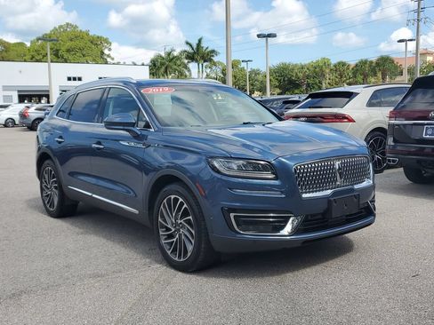 Used 2019 Lincoln Nautilus Reserve AWD/4WD image 2