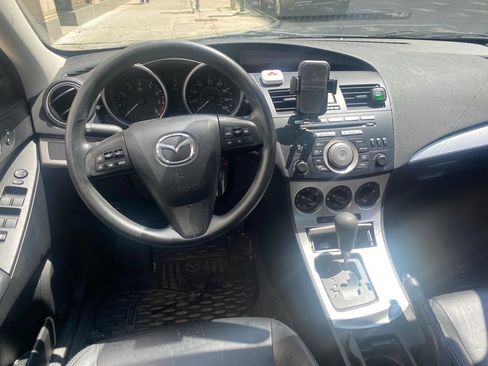 Used 2010 MAZDA MAZDA3 i Touring FWD image 13