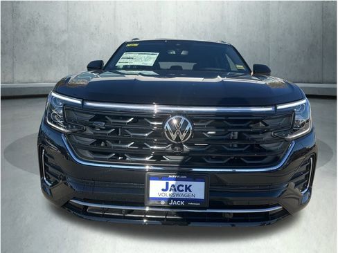 New 2026 Volkswagen Atlas Cross Sport SEL Premium R-Line image 5