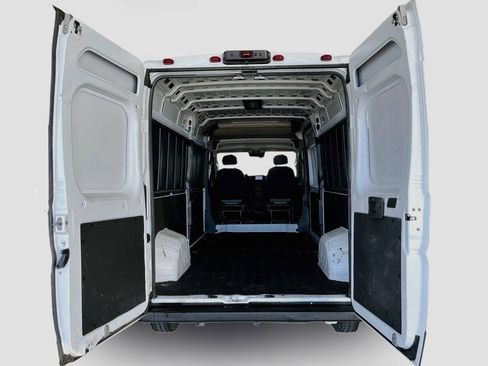 Used 2024 RAM ProMaster 2500 w/ Safety Group FWD image 24