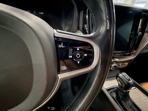 Used 2018 Volvo XC60 T6 Inscription w/ Convenience Package AWD/4WD image 21