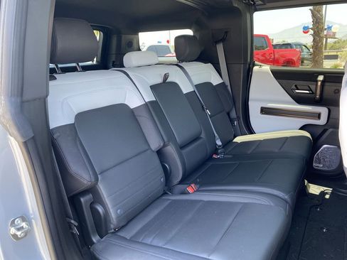 Used 2024 GMC Hummer EV 2X w/ Extreme Off-Road Package AWD/4WD image 28