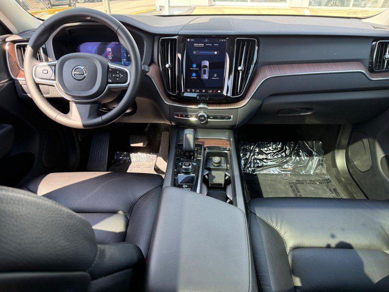 Certified 2023 Volvo XC60 B5 Plus w/ Climate Package AWD/4WD image 12