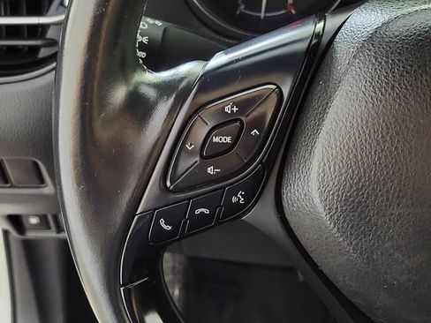 Used 2019 Toyota C-HR Limited FWD image 24