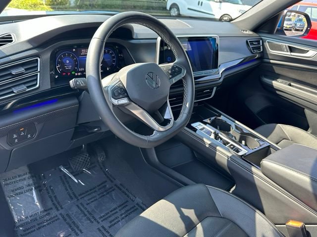 Certified 2024 Volkswagen Atlas Cross Sport SEL AWD/4WD image 32