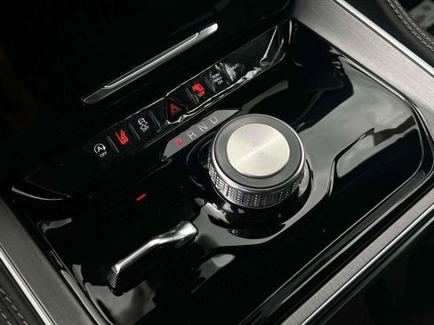 New 2026 Jeep Grand Wagoneer Limited AWD/4WD image 12
