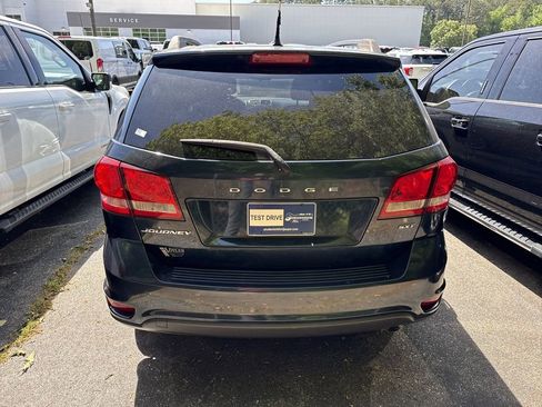 Used 2014 Dodge Journey SXT FWD image 17