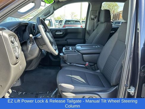 Used 2022 Chevrolet Silverado 1500 Custom AWD/4WD image 17