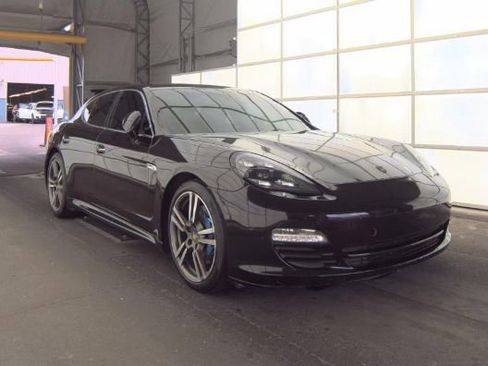 Used 2012 Porsche Panamera 4S image 1