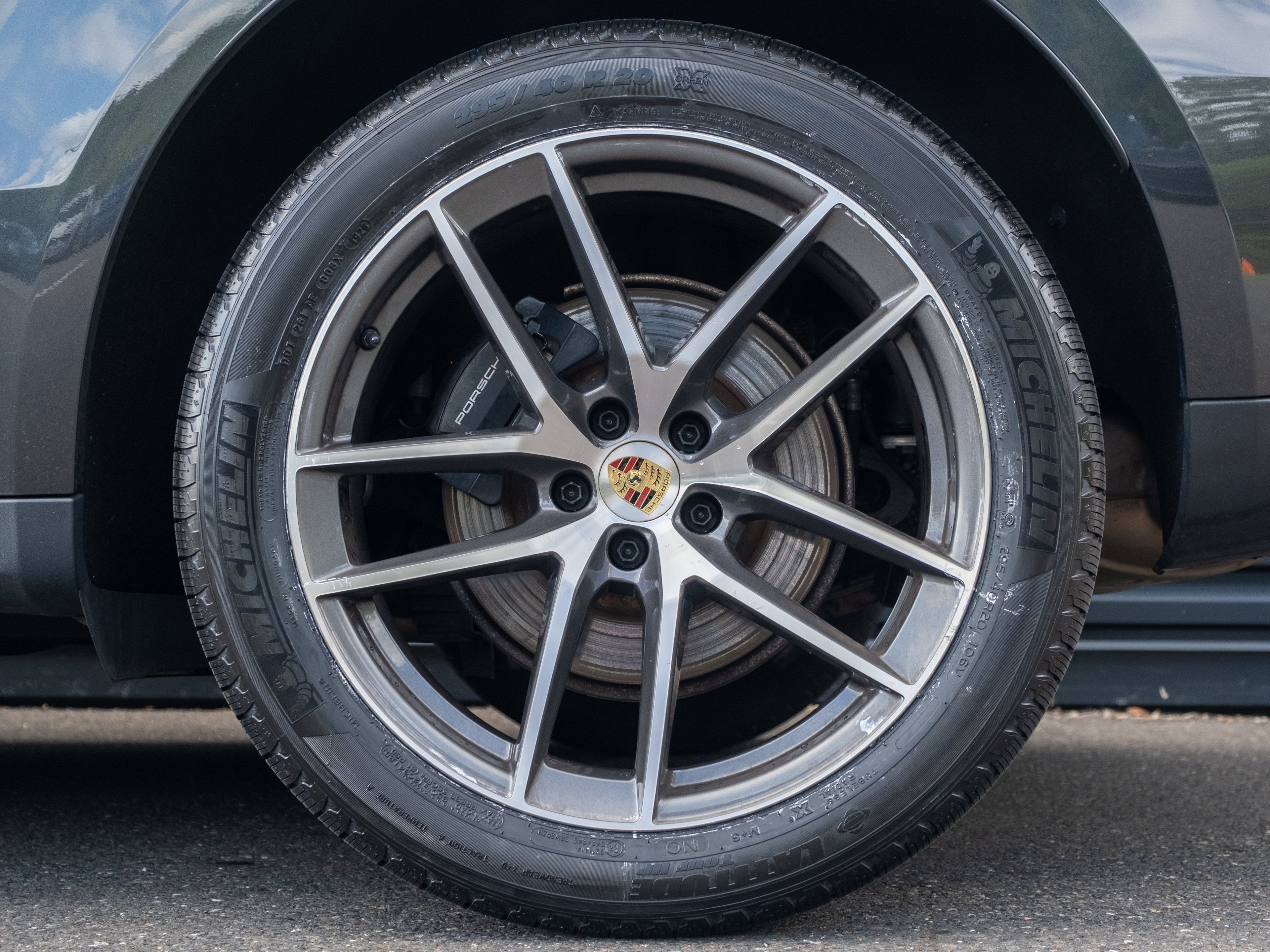 Used 2023 Porsche Macan AWD/4WD image 13