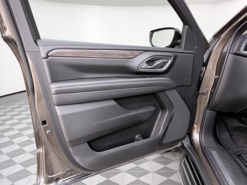 Used 2021 Chevrolet Tahoe LT RWD image 14