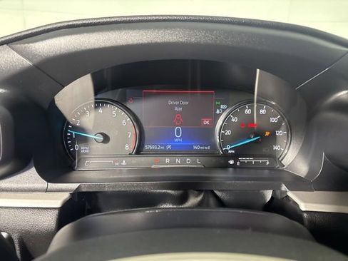 Used 2023 Ford Explorer XLT w/ Equipment Group 202A AWD/4WD image 17