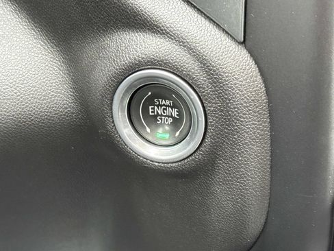 Used 2021 Chevrolet Silverado 1500 RST w/ Convenience Package II AWD/4WD image 15