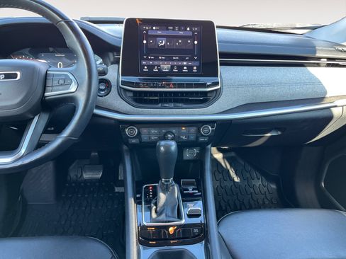 Used 2022 Jeep Compass Latitude w/ Convenience Group AWD/4WD image 14