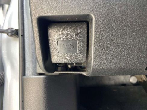 Used 2022 Toyota Tacoma SR RWD image 26