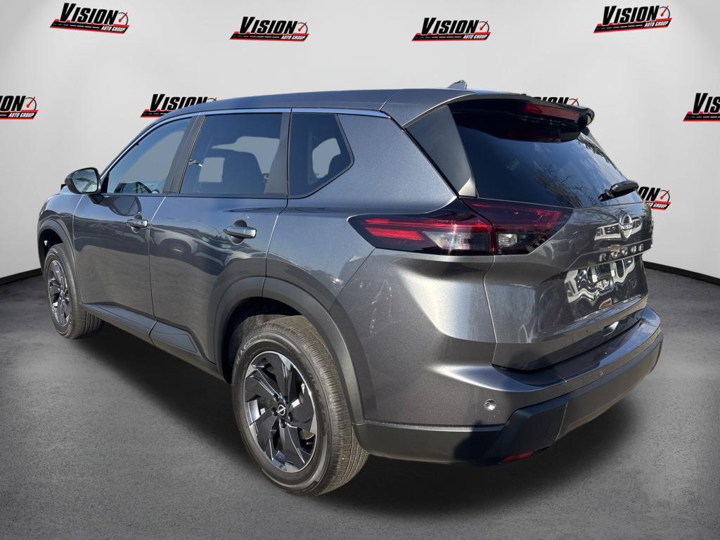 Certified 2026 Nissan Rogue SV FWD image 9
