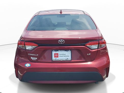 Certified 2022 Toyota Corolla LE FWD image 6