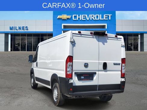 Used 2025 RAM ProMaster 2500 w/ Convenience Group FWD image 3