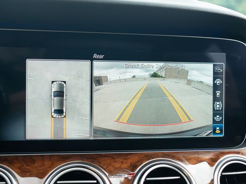 Used 2019 Mercedes-Benz E 300 4MATIC w/ Premium 1 Package image 29