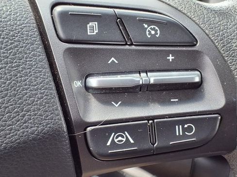 Certified 2023 Hyundai Kona SE FWD image 23
