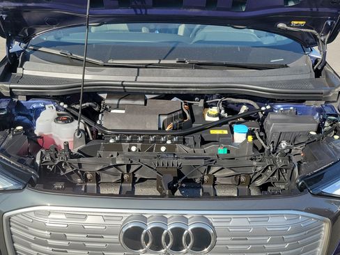 Used 2023 Audi Q4 e-tron Premium Plus RWD image 17