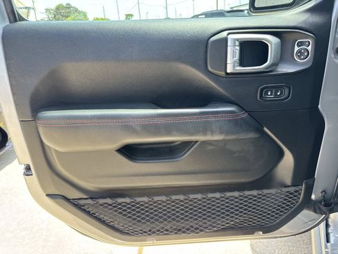 Used 2018 Jeep Wrangler Unlimited Rubicon AWD/4WD image 18