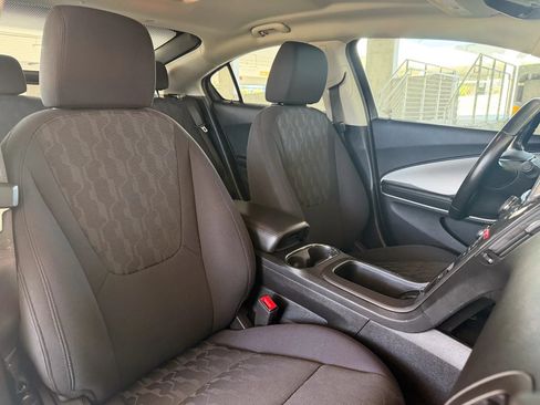 Used 2015 Chevrolet Volt FWD image 23