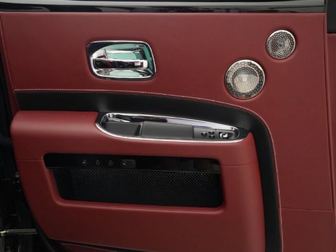 Used 2020 Rolls-Royce Ghost RWD image 17