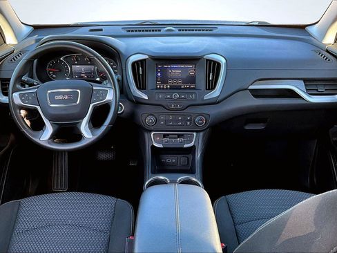 Used 2024 GMC Terrain SLE image 16