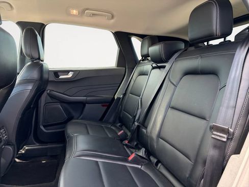 Used 2025 Ford Escape Platinum AWD/4WD image 13