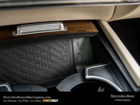 New 2026 Mercedes-Benz GLS 450 4MATIC image 32