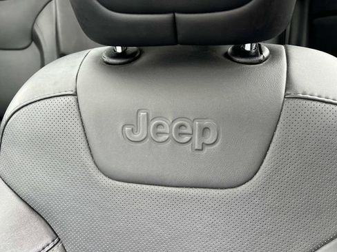 Used 2022 Jeep Cherokee Limited AWD/4WD image 27