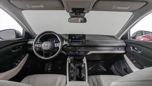 Used 2025 Honda Accord SE image 26