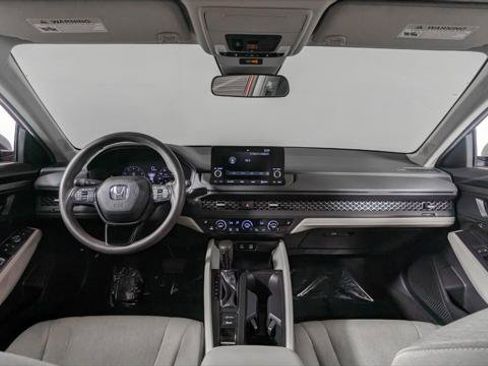 Used 2025 Honda Accord SE image 26