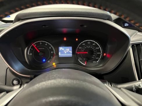 Used 2019 Subaru Crosstrek 2.0i Premium w/ Moonroof Package AWD/4WD image 26