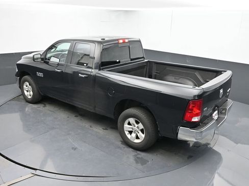 Used 2018 RAM 1500 Classic SLT AWD/4WD image 28
