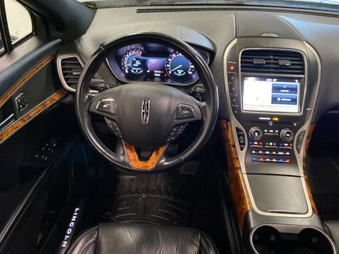 Used 2017 Lincoln MKX Reserve image 13