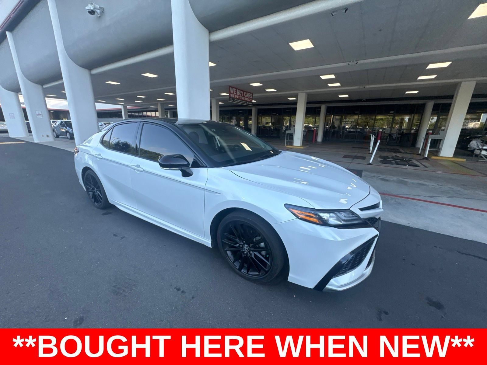 Used 2023 Toyota Camry XSE w/ Navigation Package FWD image 2