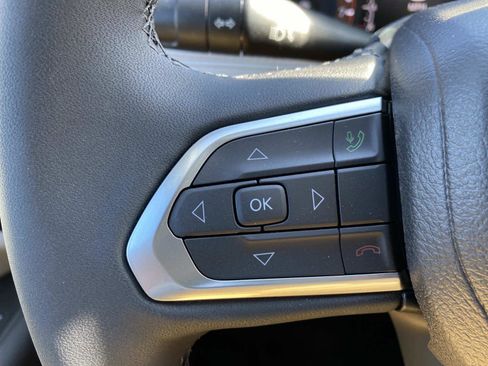 New 2026 Jeep Compass Limited image 12