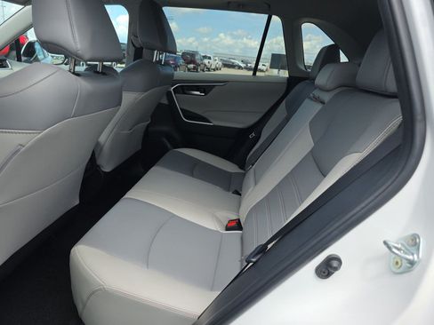 Used 2024 Toyota RAV4 XLE Premium FWD image 10