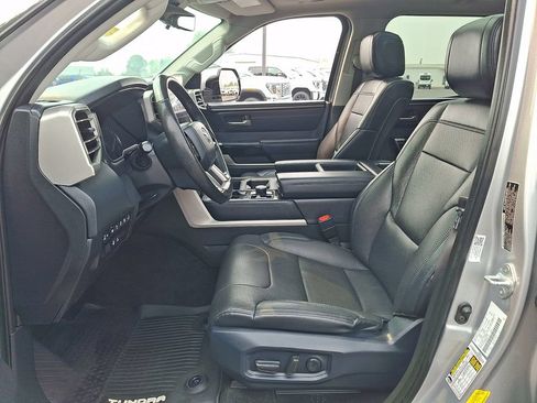 Used 2022 Toyota Tundra Limited AWD/4WD image 17