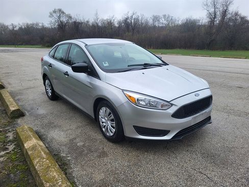 Used 2017 Ford Focus S image 5