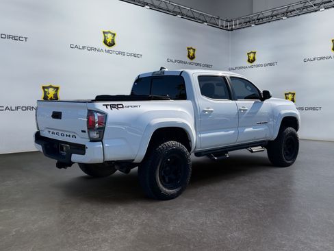 Used 2021 Toyota Tacoma TRD Sport w/ Technology Package RWD image 5