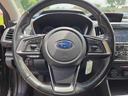 Used 2018 Subaru Crosstrek 2.0i Premium AWD/4WD image 17