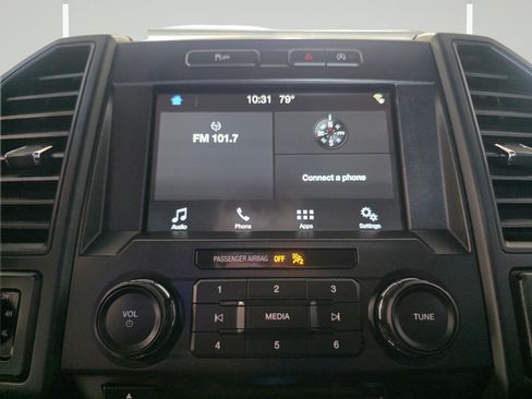 Used 2018 Ford F150 XL w/ Equipment Group 101A Mid AWD/4WD image 19