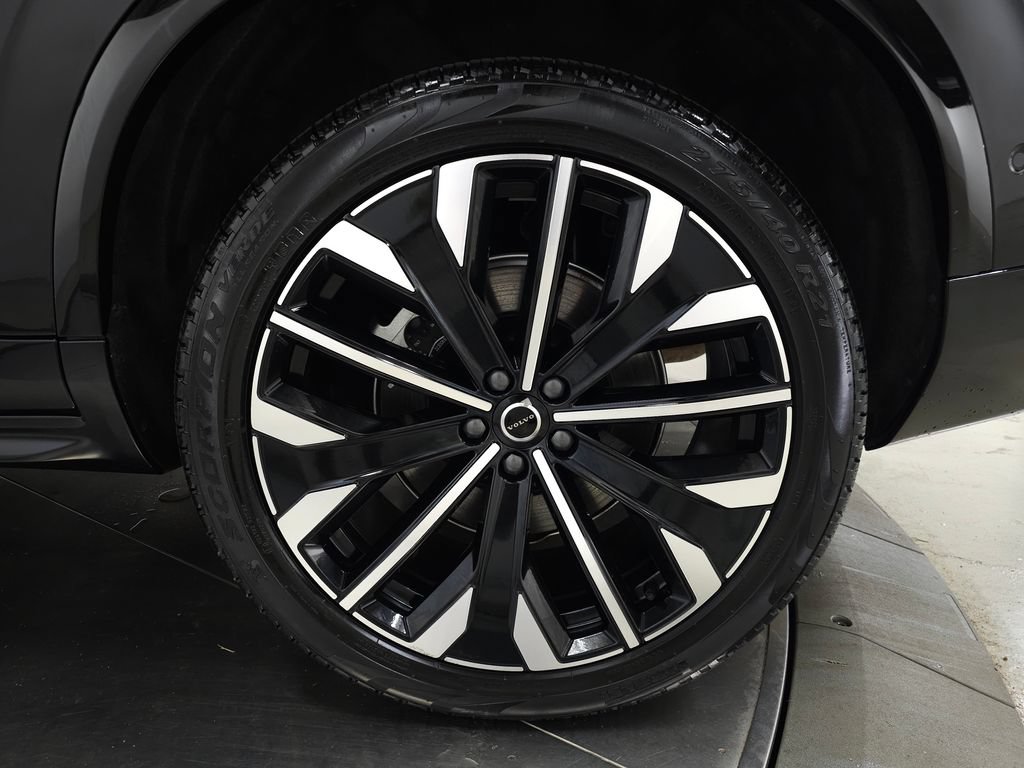 Certified 2026 Volvo XC90 B6 Ultra AWD/4WD image 14
