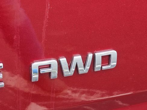 Used 2022 Chevrolet Traverse High Country image 24